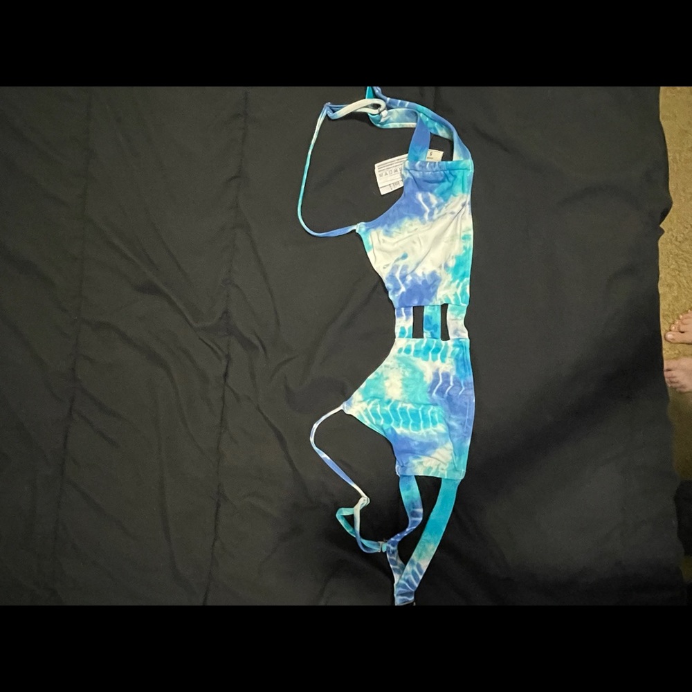 Bikini bundle - Picture 2 of 3